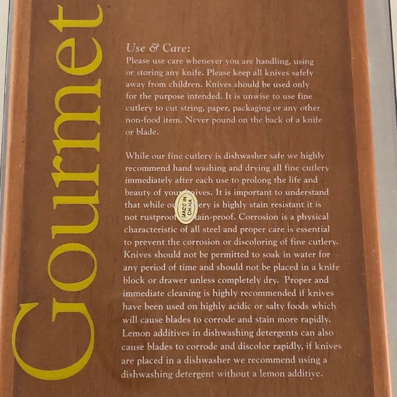 Gourmet Buffet™ Stainless Steel Carving Set and Wooden Storage Chest - Picture 7 of 9